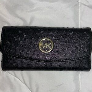 Michael Kors Wallet | SOLD